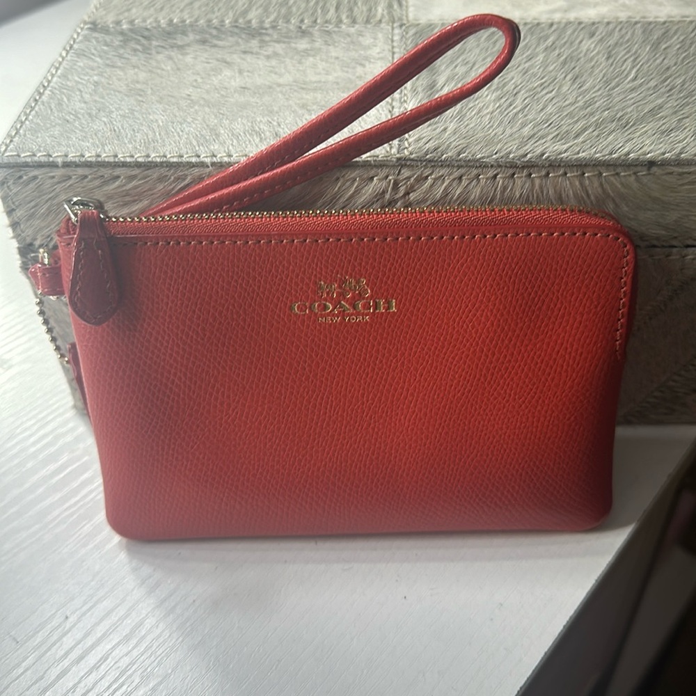 Coach wristlet wallet